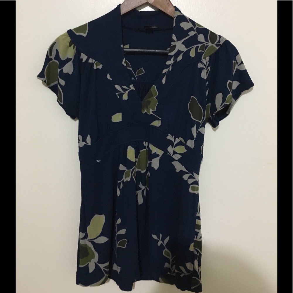 Banana Republic Tunic V-neck
